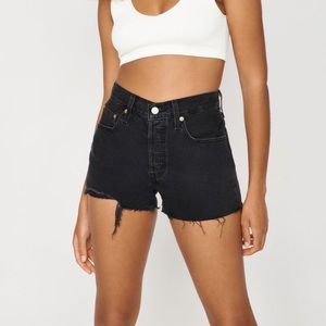 Demin Levi’s 501 high rise shorts
